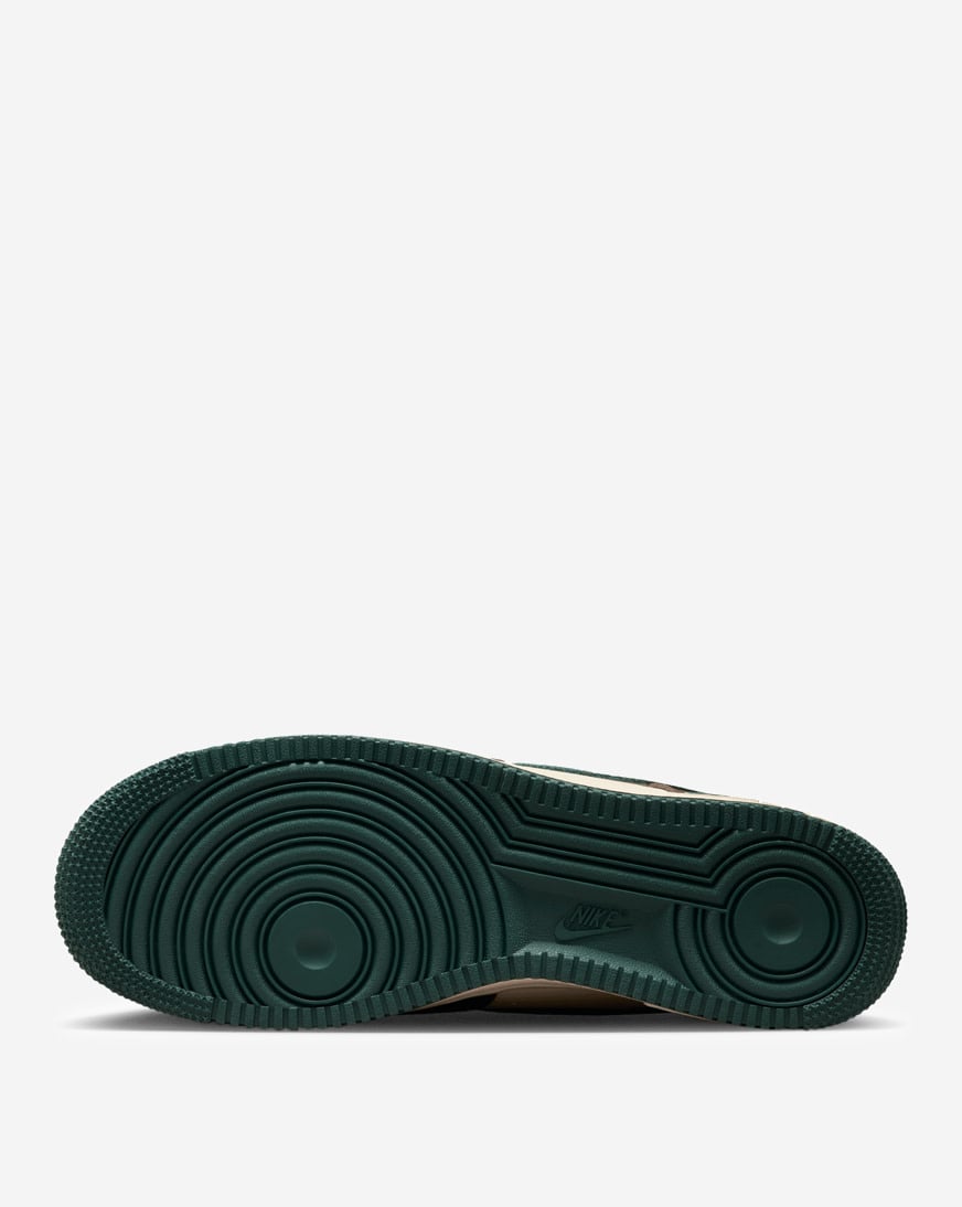 nike air force 1 lv8 snipes