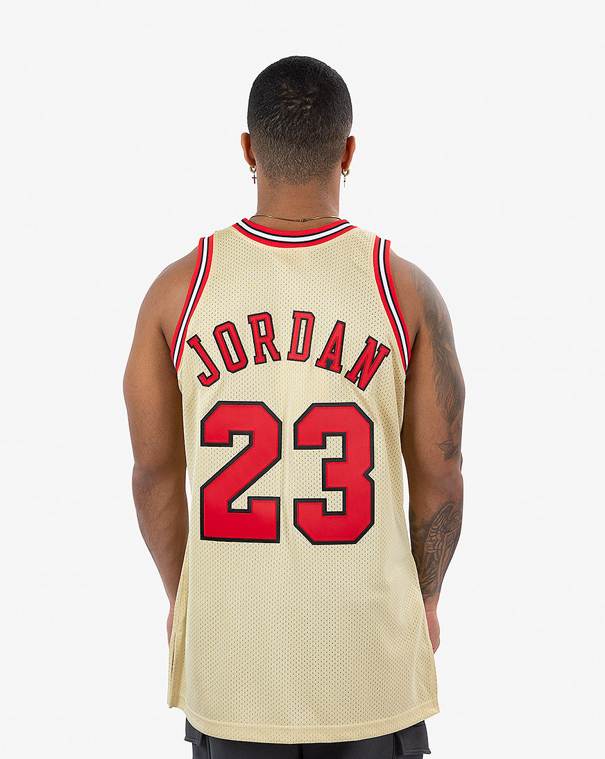 michael jordan gold bulls jersey