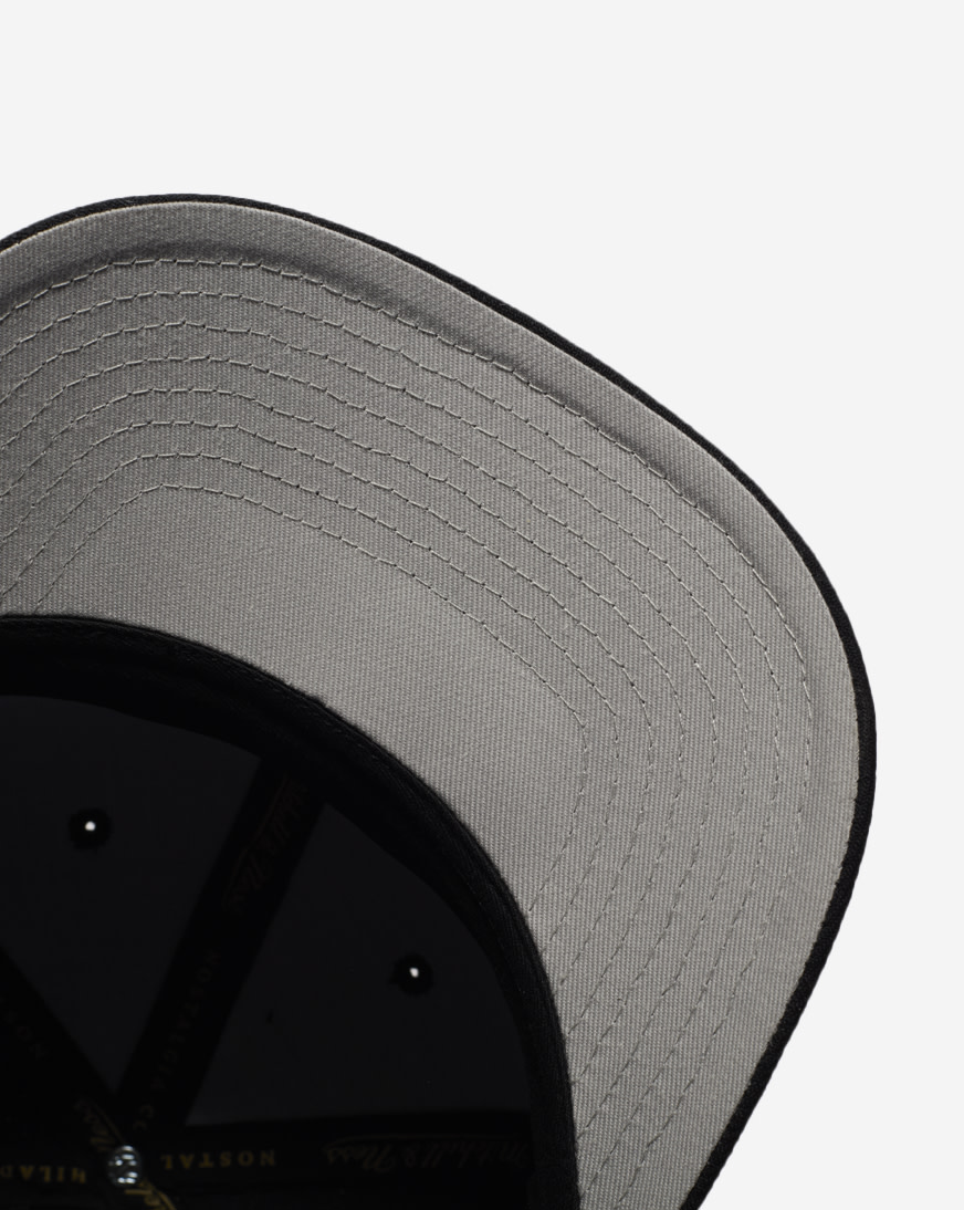 Shop Mitchell Ness New York Yankees Pro Pinch Barbwire Snapback