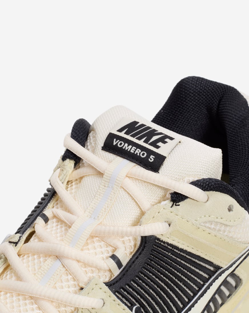 シューズ・サンダルその他 Nike Zoom Vomero 5 Men's Shoes HF1553-701 Nike Zoom Vomero 5 “Alabaster” Release Info | Hypebeast