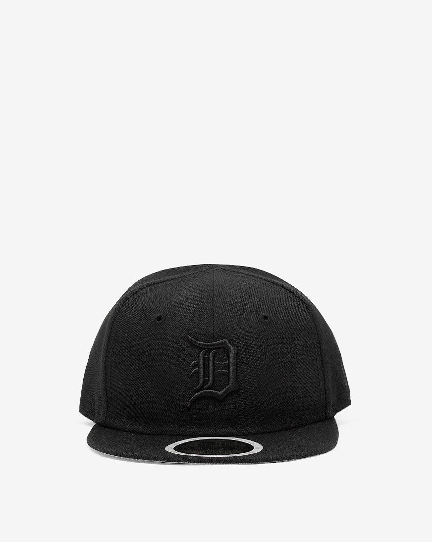 Shop New Era Kids' 59Fifty Detroit Tigers Basic Fitted Hat