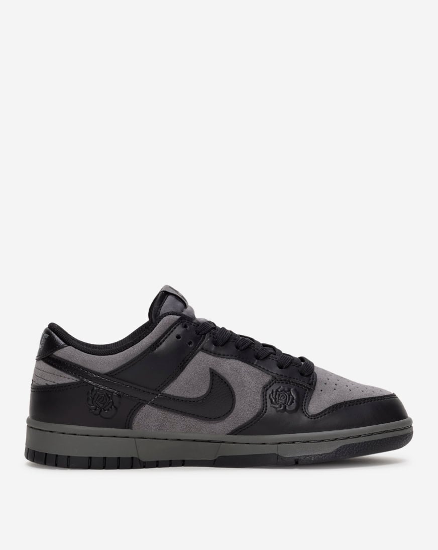 シューズ・サンダルその他 Nike dunk low women's shoes HF1986-001 Buy Wmns Dunk Low 'Black Roses' - HF1986 001 | GOAT