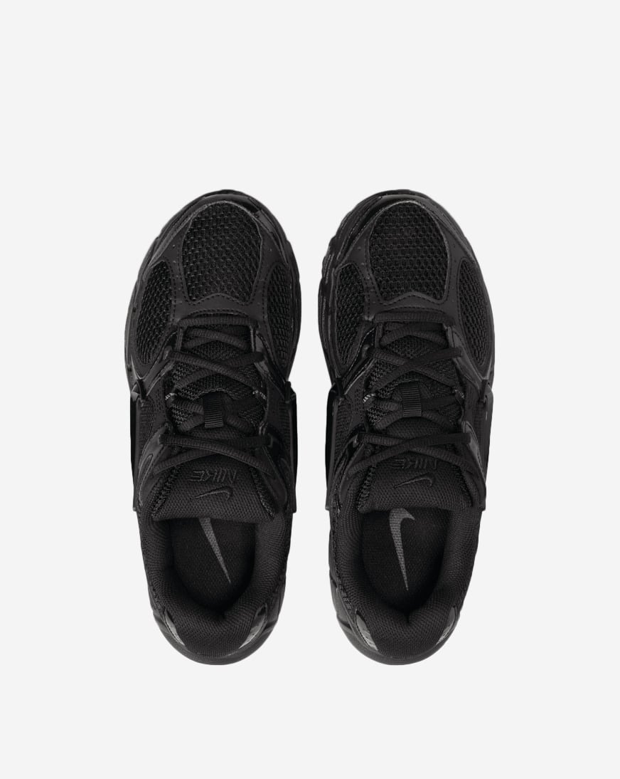 nike_hq7901-001_05.jpg