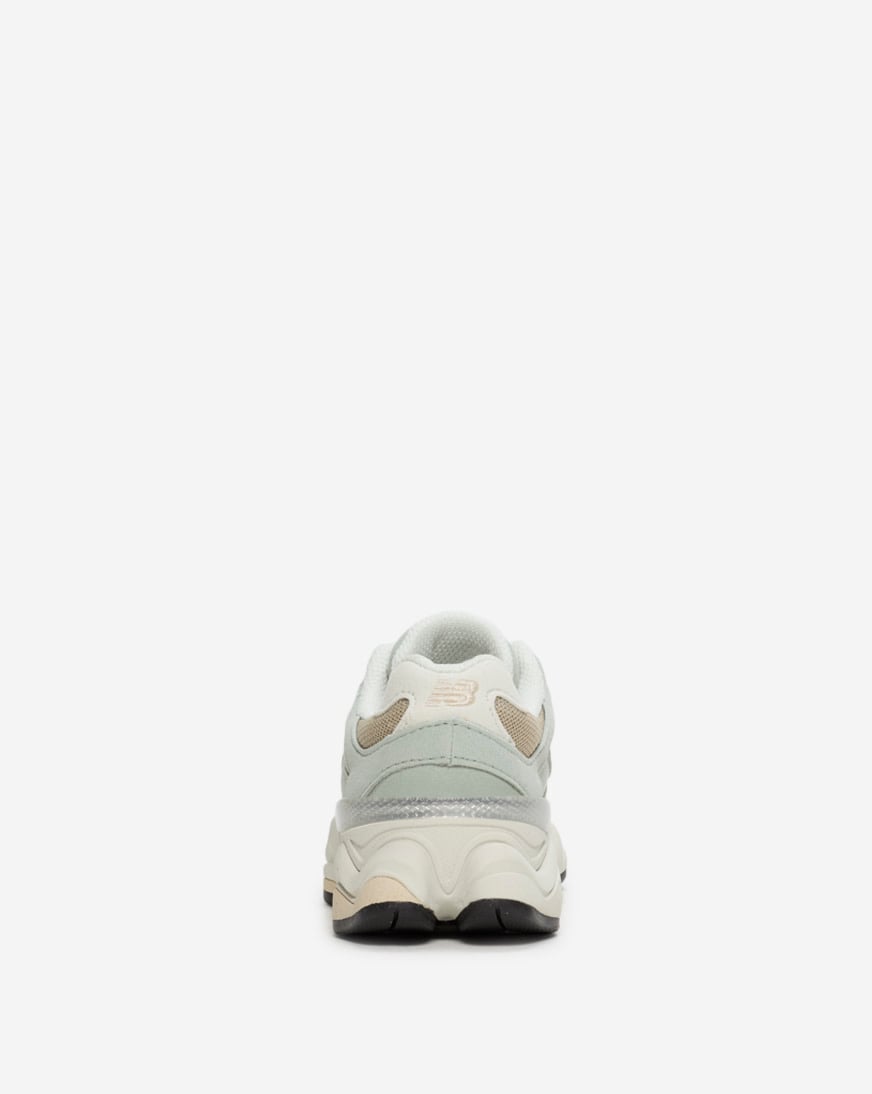 Shop New Balance Pre-School 9060 P90608PE green | SNIPES USA
