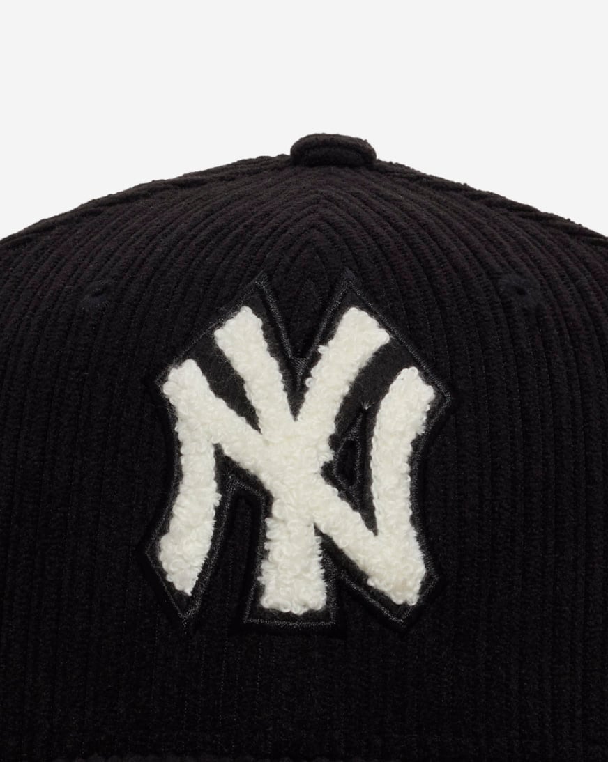 Shop New Era 59Fifty New York Yankees Chenille Cord Fitted Hat