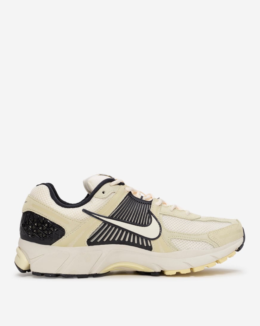 シューズ・サンダルその他 Nike Zoom Vomero 5 Men's Shoes HF1553-701 Shop Nike Zoom Vomero 5 HF1553-701 beige | SNIPES USA