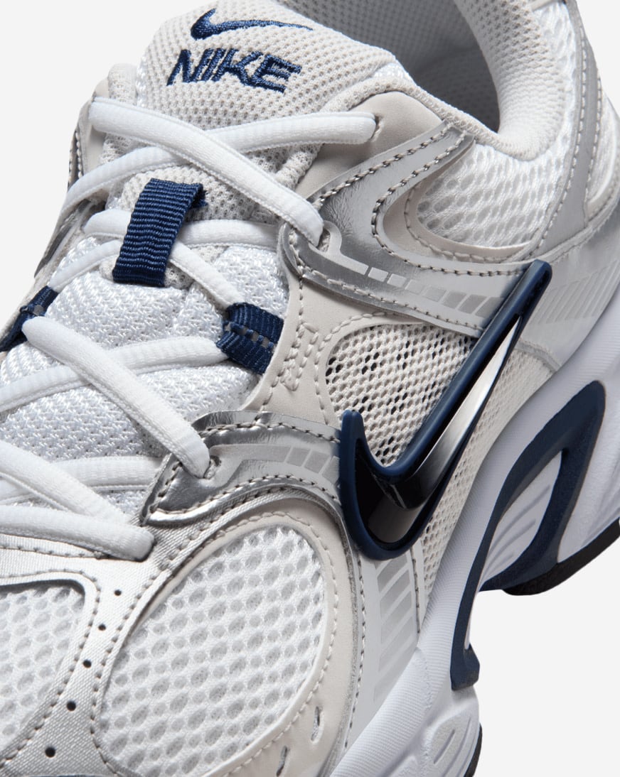 Shop Nike V5 RNR IO7390-095 silver | SNIPES USA