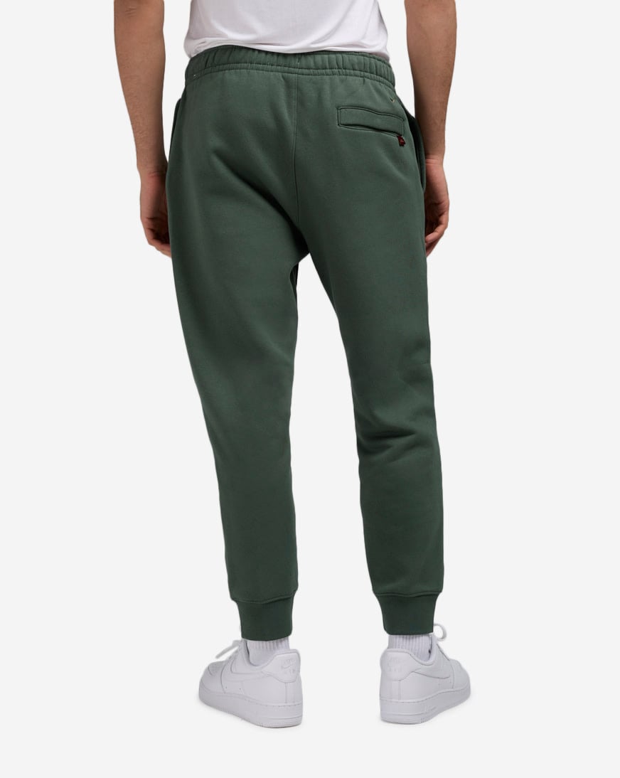 nike_hq2470-338_02.jpg