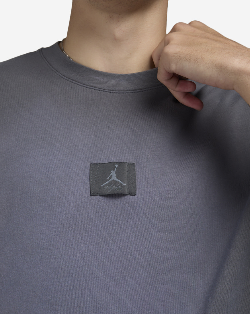 ★Nike★ Jordan Flight Essential 85 T-Shirt M Black FZ191201 Black Jordan Flight Essentials 85 T-shirt by Nike Jordan on Sale