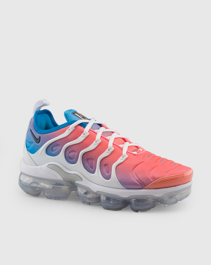 vapormax plus lava