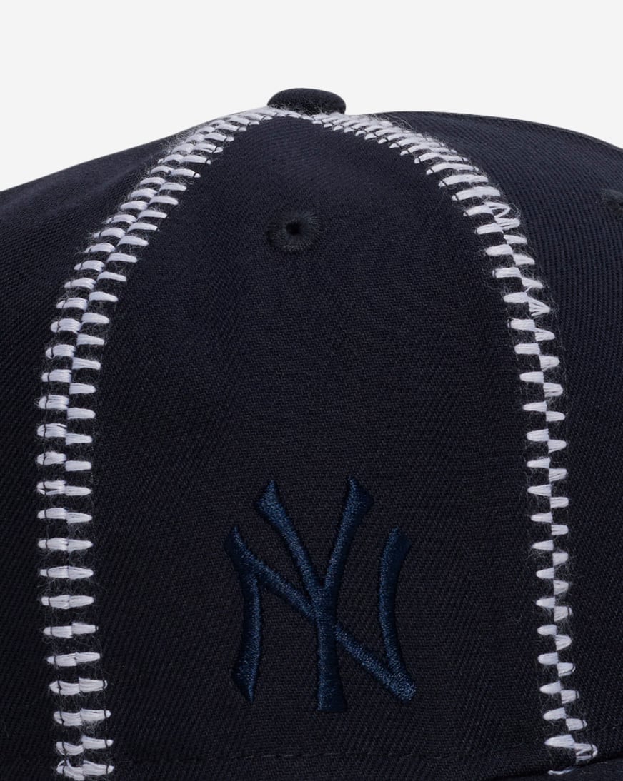 Shop New Era 59Fifty New York Yankees Running Stitch Fitted Hat