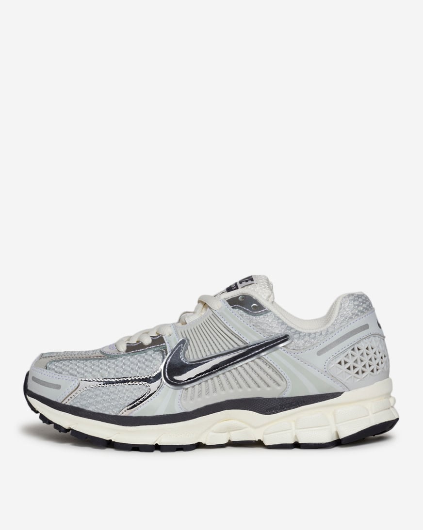Nike Zoom Vomero 5 – PRIVATE SNEAKERS