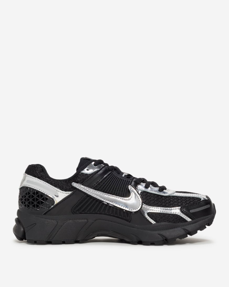 Shop Nike Zoom Vomero 5 IV4311-002 black | SNIPES USA