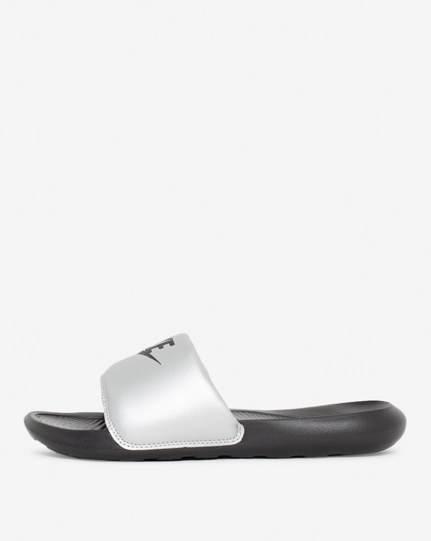 ◆Nike◆ Victory One Slide M Cargo Khaki Sail CN9675303 CN96 Victori One Slide Khaki - Urban Jungle