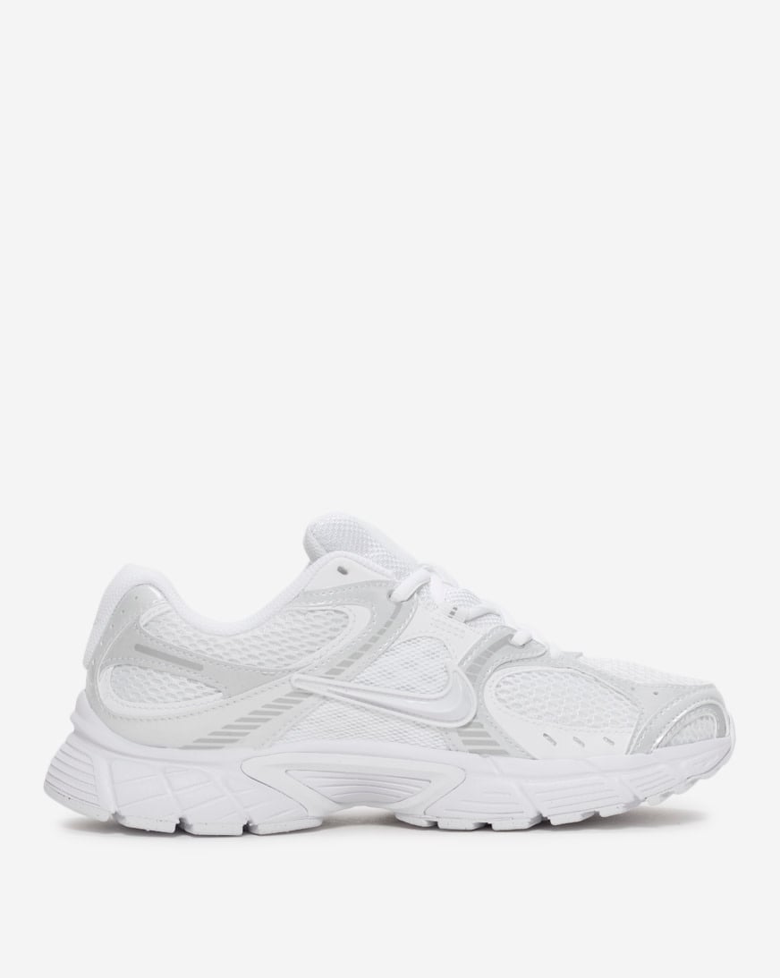 [Nike] V5 RNR BLACK(W) HQ7901-001 送料無料 Women's Nike V5 RNR Black Black Anthracite HQ7901-001