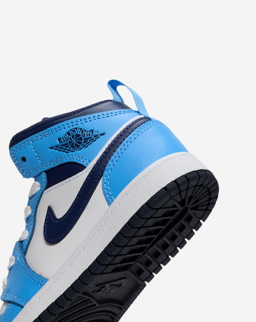Shop Jordan Little Kids' Air Jordan 1 Mid DQ8424-405 blue | SNIPES USA