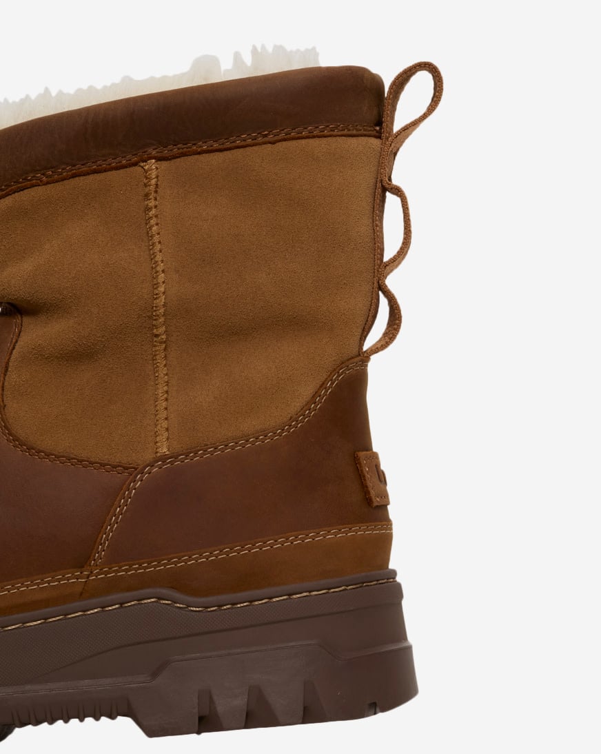 Shop UGG Heritage Pull-On TrailGazer 1158213-CHE beige | SNIPES USA