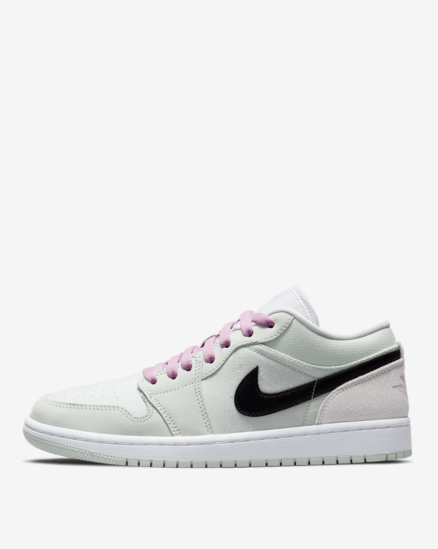 Shop Jordan Air Jordan 1 Low SE CZ0776-300 green | SNIPES USA