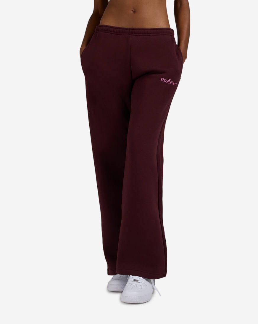 Shop Nike NSW Phoenix Fleece Straight-Leg Sweatpants IM7498-652