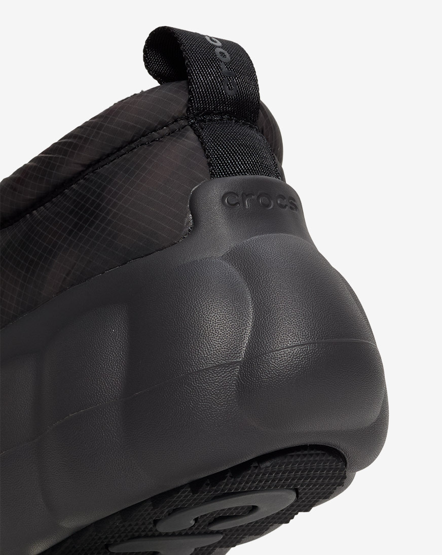 Shop Crocs Overpuff Shorty 211562-001 black | SNIPES USA