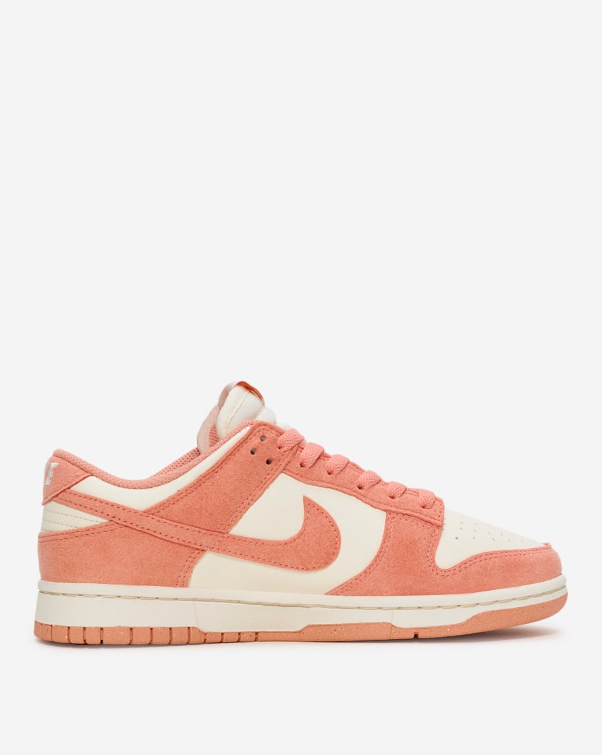 Peach pink Nike Dunk Low Soft Pearl Pink-Apricot Agate-White Womens Sz