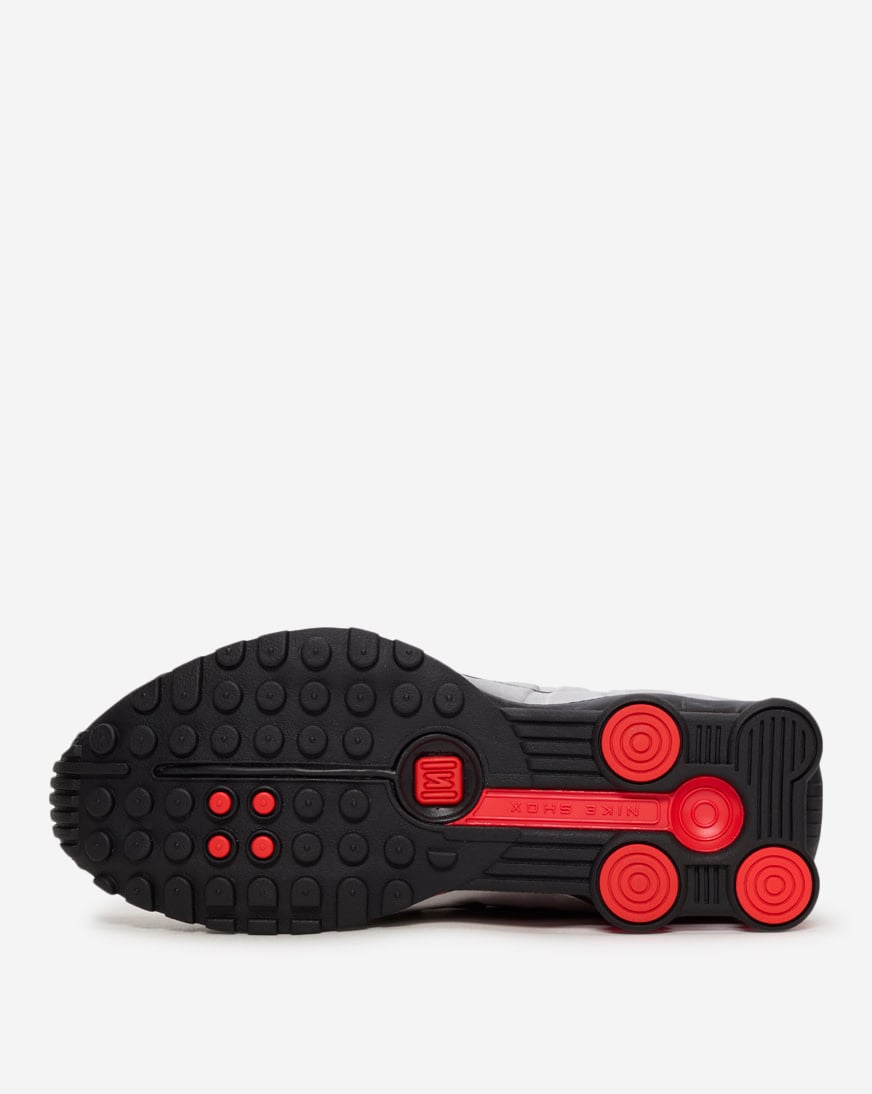 Shop Nike Shox R4 AR3565-011 black | SNIPES USA