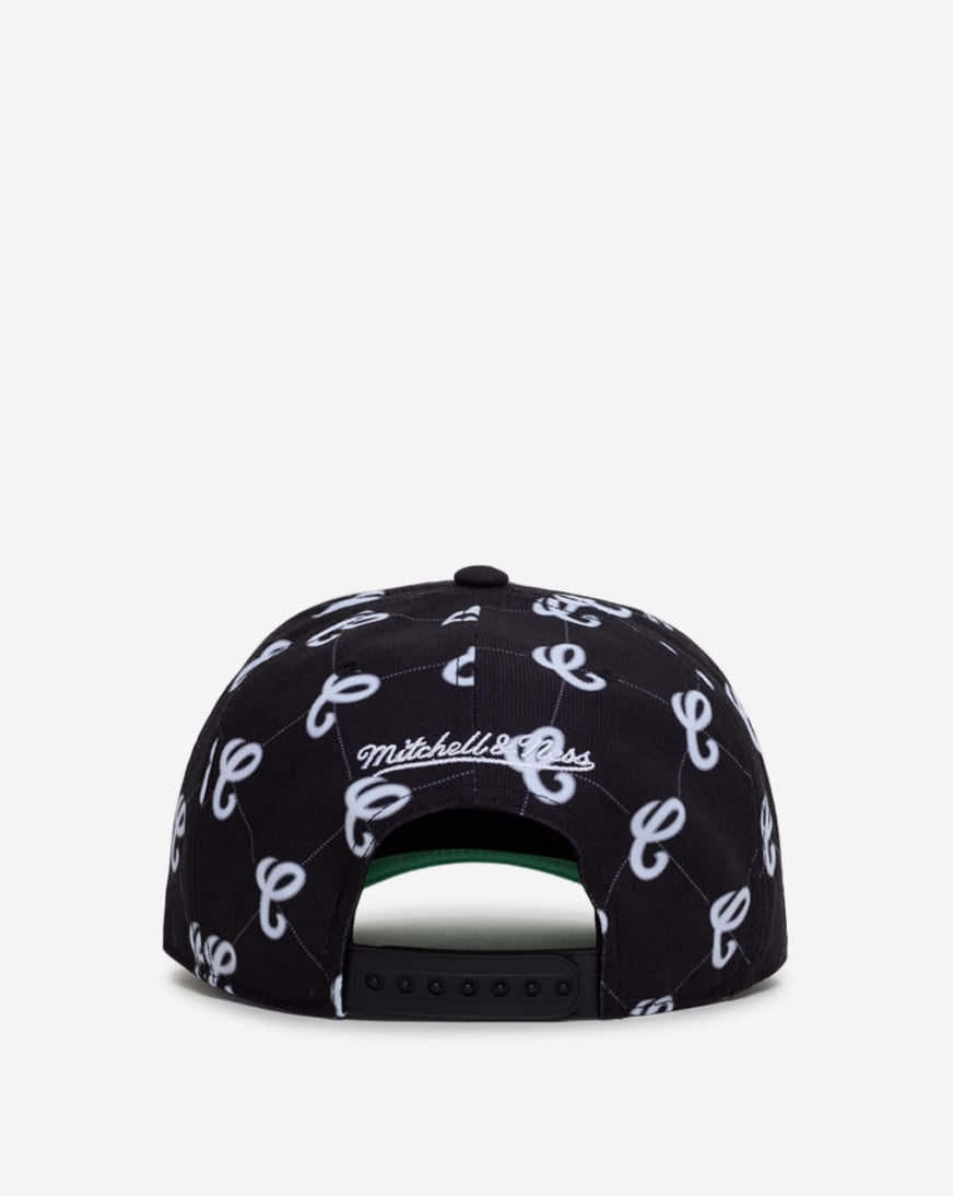 Shop Mitchell Ness Chicago White Sox Pro Pinch Step N Repeat