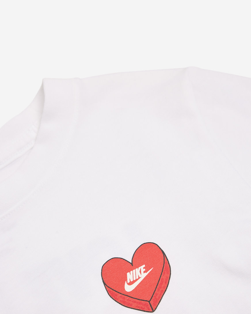 nike heart shirt
