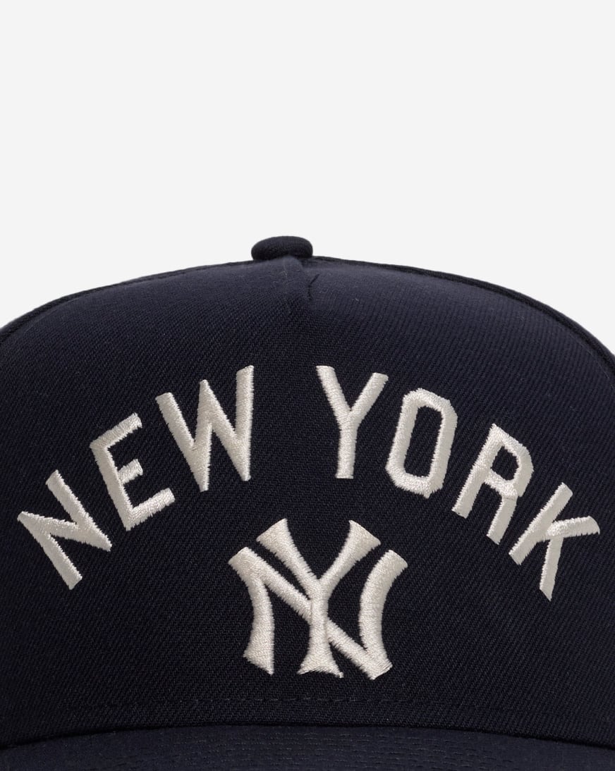 Shop New Era 9Fifty New York Yankees Arched A-Frame Snapback Hat