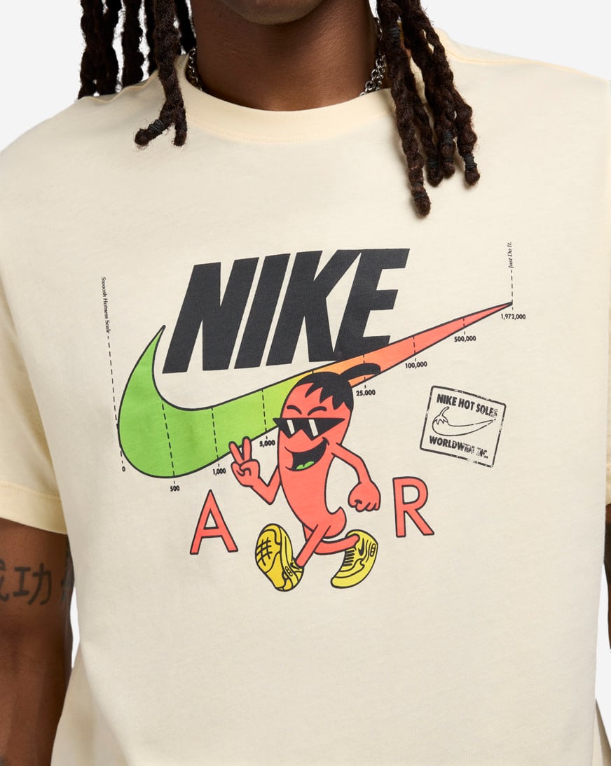 nike_hq9258-114_03.jpg