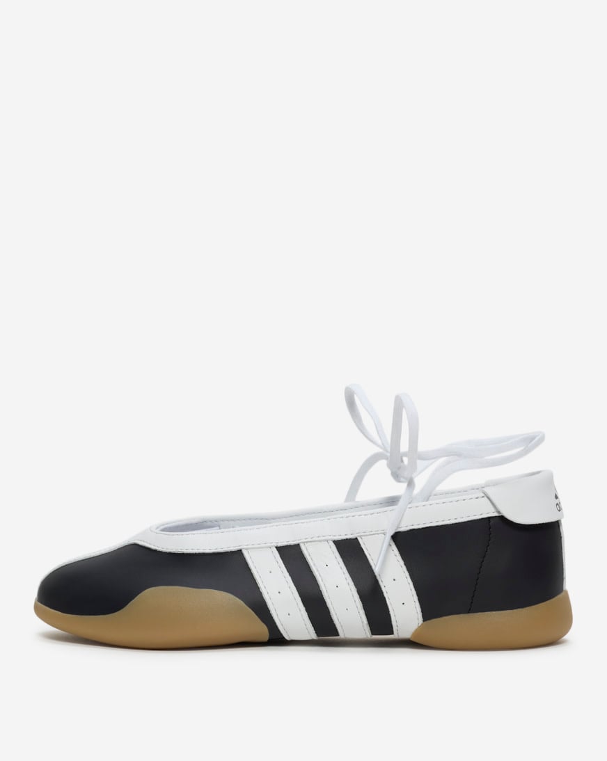 Shop adidas Taekwondo Mei Ballet JR7031 black | SNIPES USA