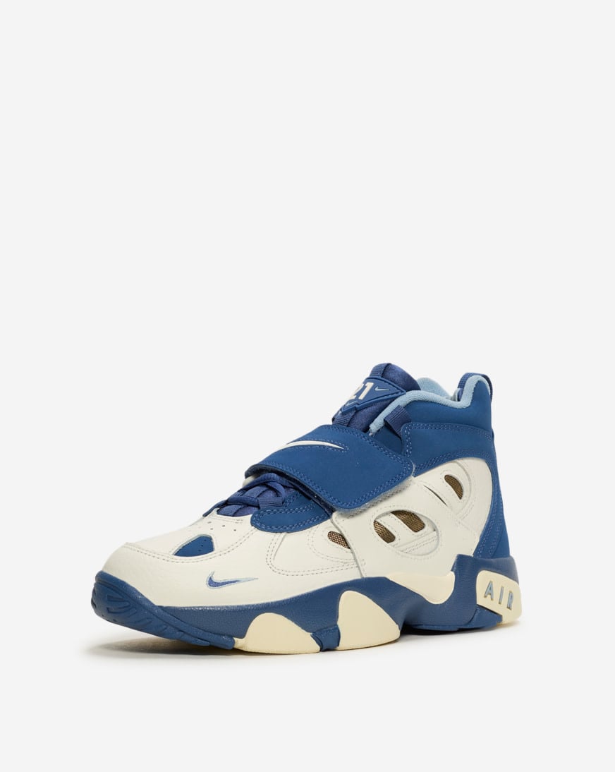 Shop Nike Big Kids' Air Diamond Turf II IR4727-100 white | SNIPES USA