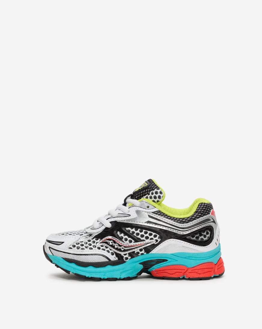 Shop Saucony Pre-School ProGrid Omni 9 SYF25AA1 silver | SNIPES USA