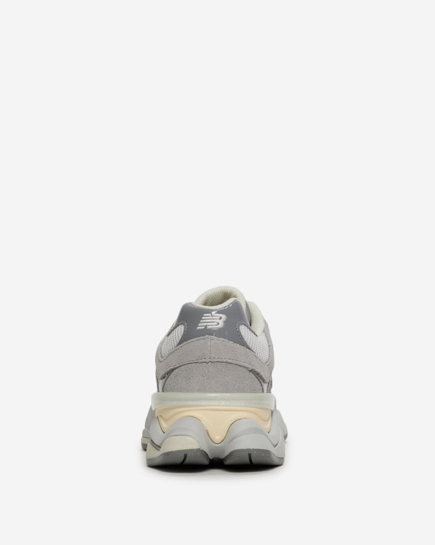 Shop New Balance 9060 U90609Z4 grey | SNIPES USA