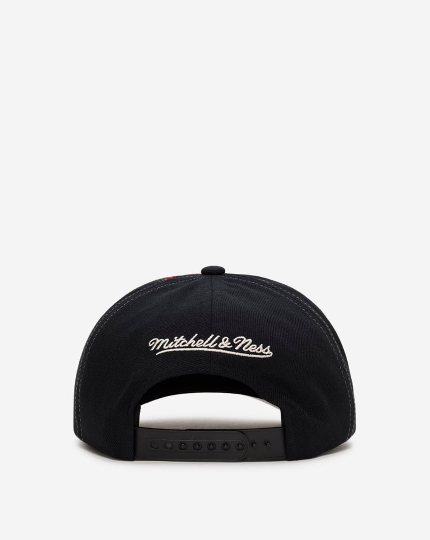 Shop Mitchell Ness New York Knicks Pro Pinch Swirl Snapback Hat
