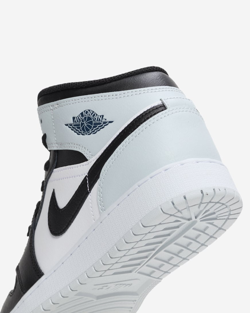 Shop Jordan Big Kids' Air Jordan 1 Mid DQ8423-002 black | SNIPES USA