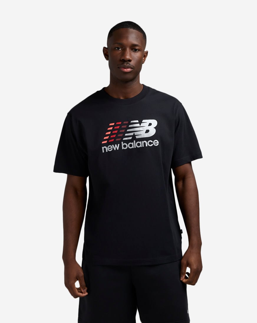 Tシャツ・カットソー New Balance Men's Black Fitness T-Shirt MT51918-BK Fitness Center T-Shirt - New Balance