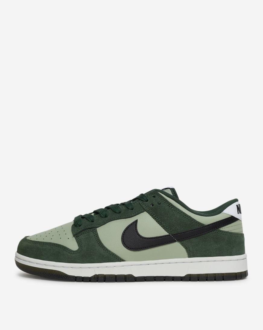 Shop Nike Dunk Low Retro SE IB6399-301 green | SNIPES USA