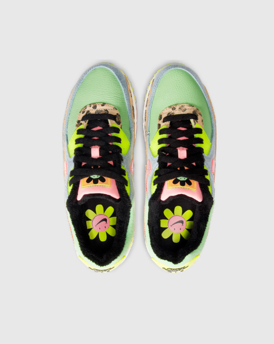 Shop Nike Air Max 90 Lx CW3499-300 