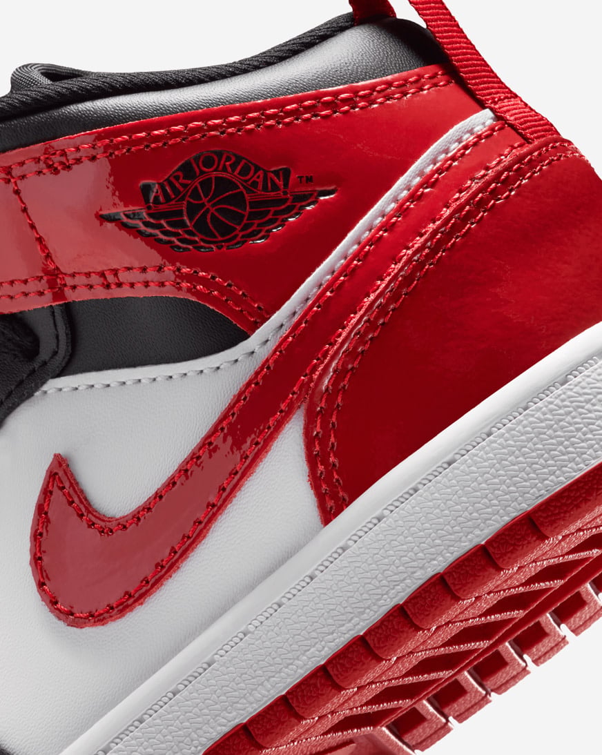 Shop Jordan Little Kids' Air Jordan 1 Mid SE HV4444-006 red