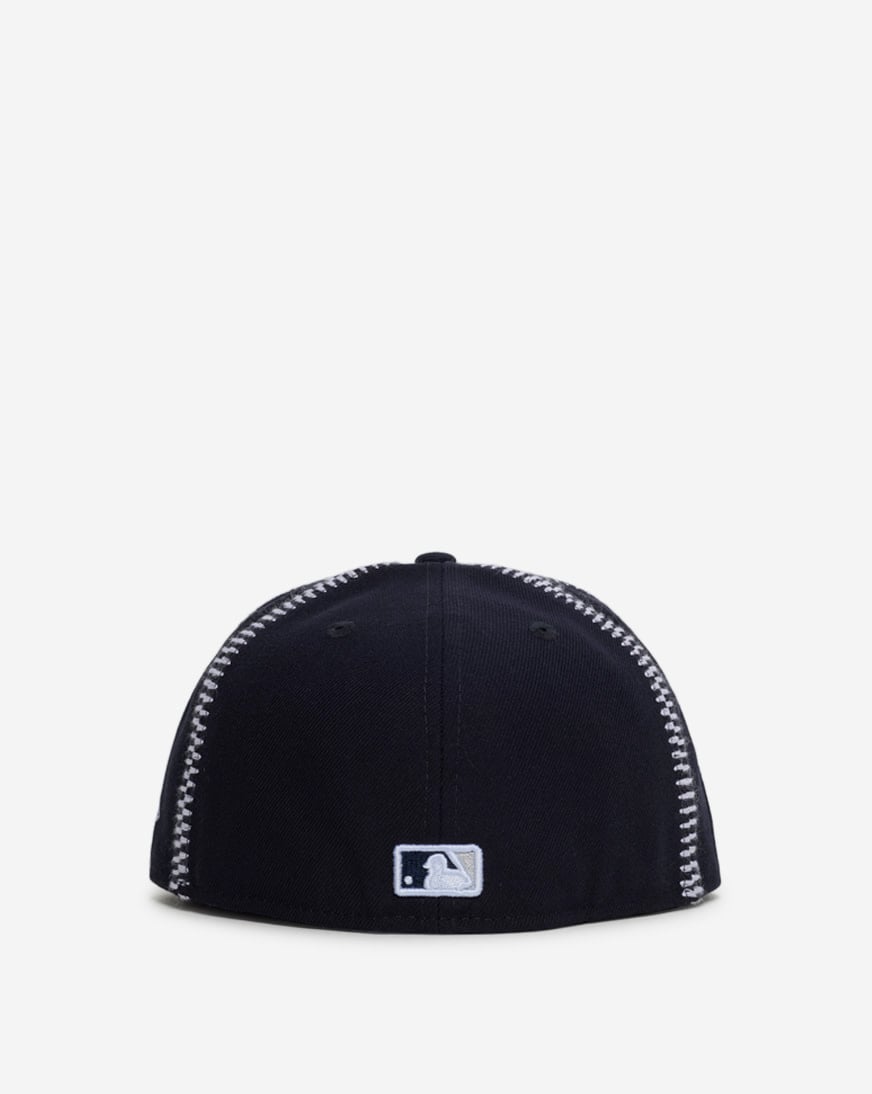 Shop New Era 59Fifty New York Yankees Running Stitch Fitted Hat