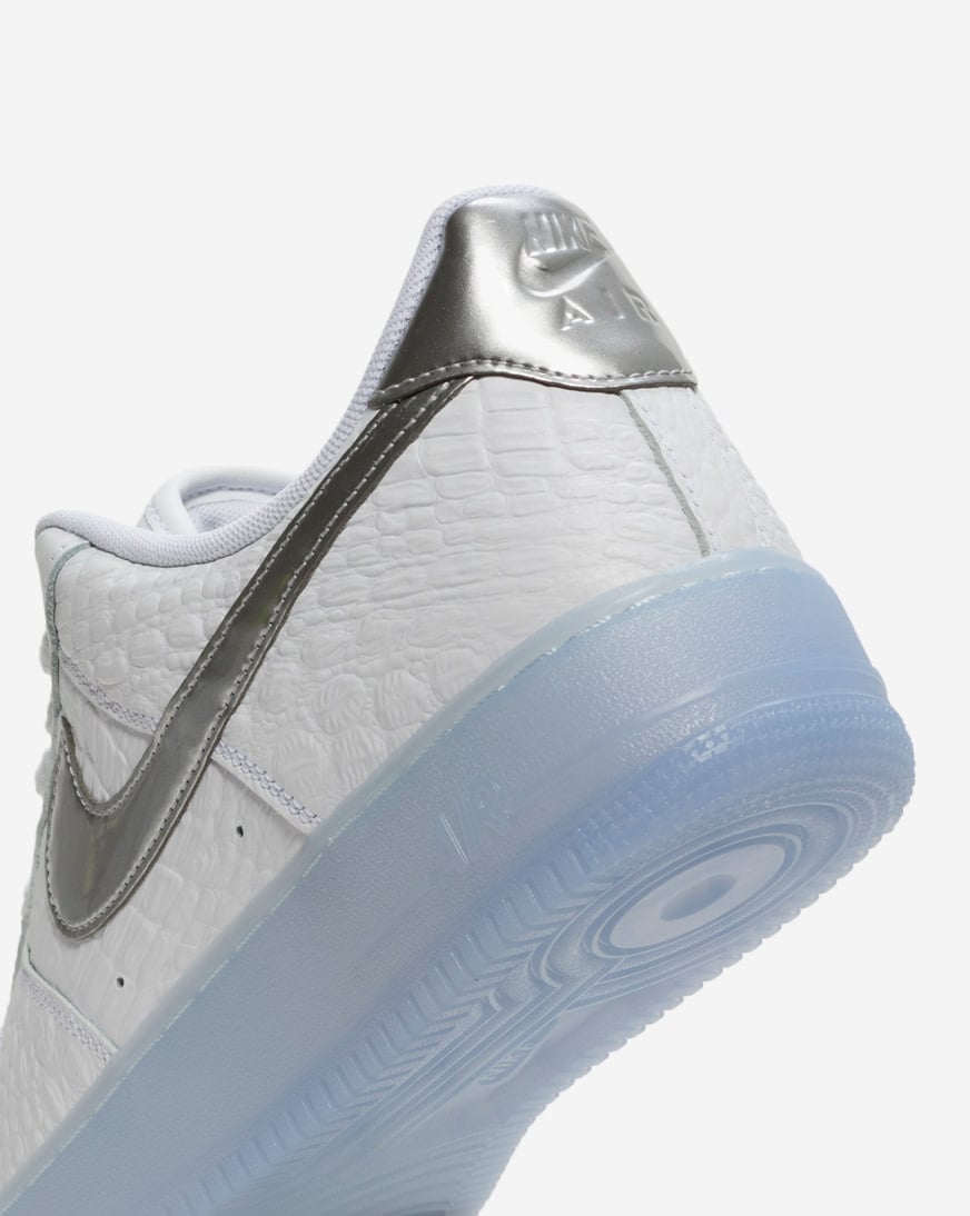 Shop Nike Air Force 1 '07 IR1981-100 white | SNIPES USA