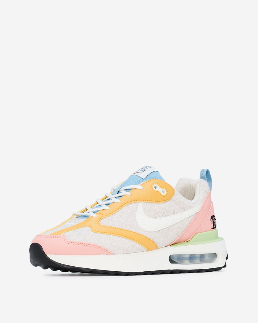 Shop Nike Air Max Dawn SE DJ9986-100 beige | SNIPES USA