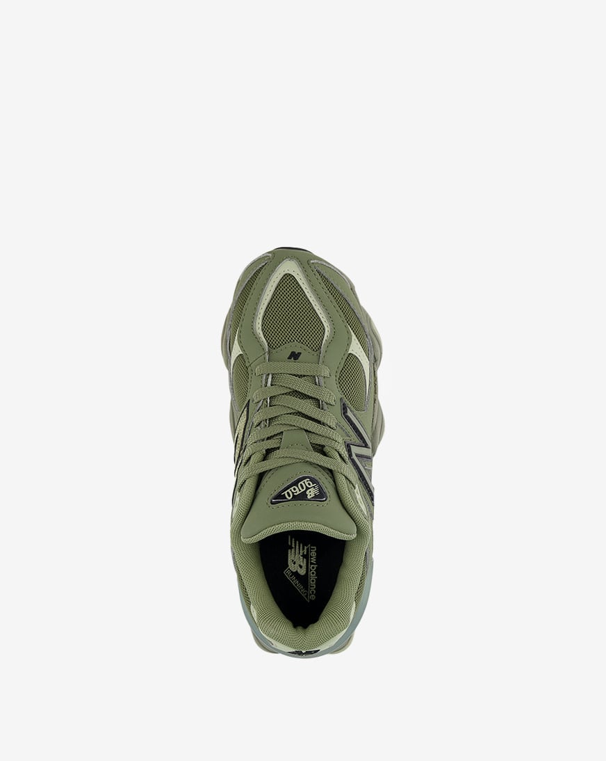 Shop New Balance Grade School 9060 GC9060GD green | SNIPES USA