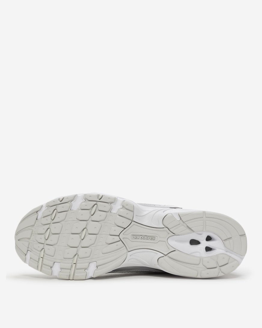 Shop New Balance 530 MR530RS grey | SNIPES USA