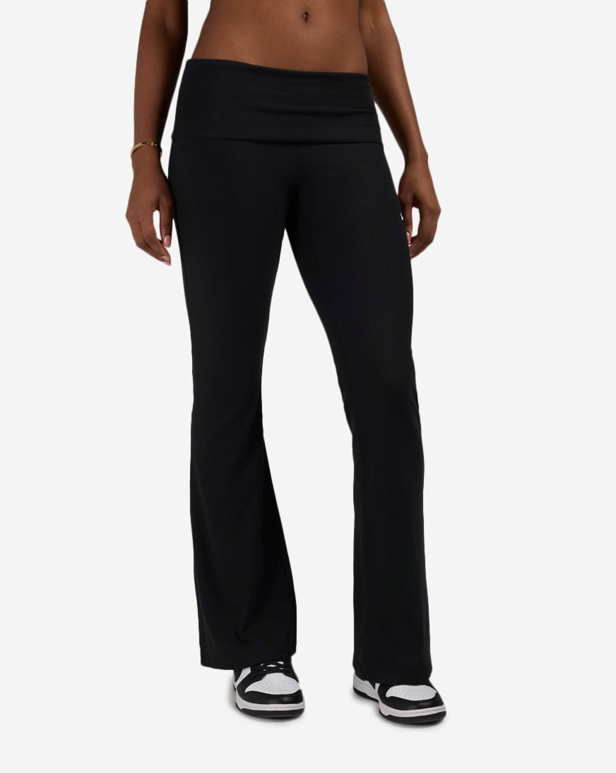 nike_if0240-010_01.jpg