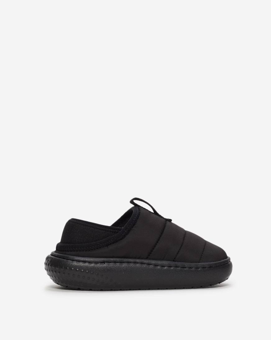 ❀クロム❀ Shop Crocs Grade School Classic Puff Moc 210589-0LKJ beige