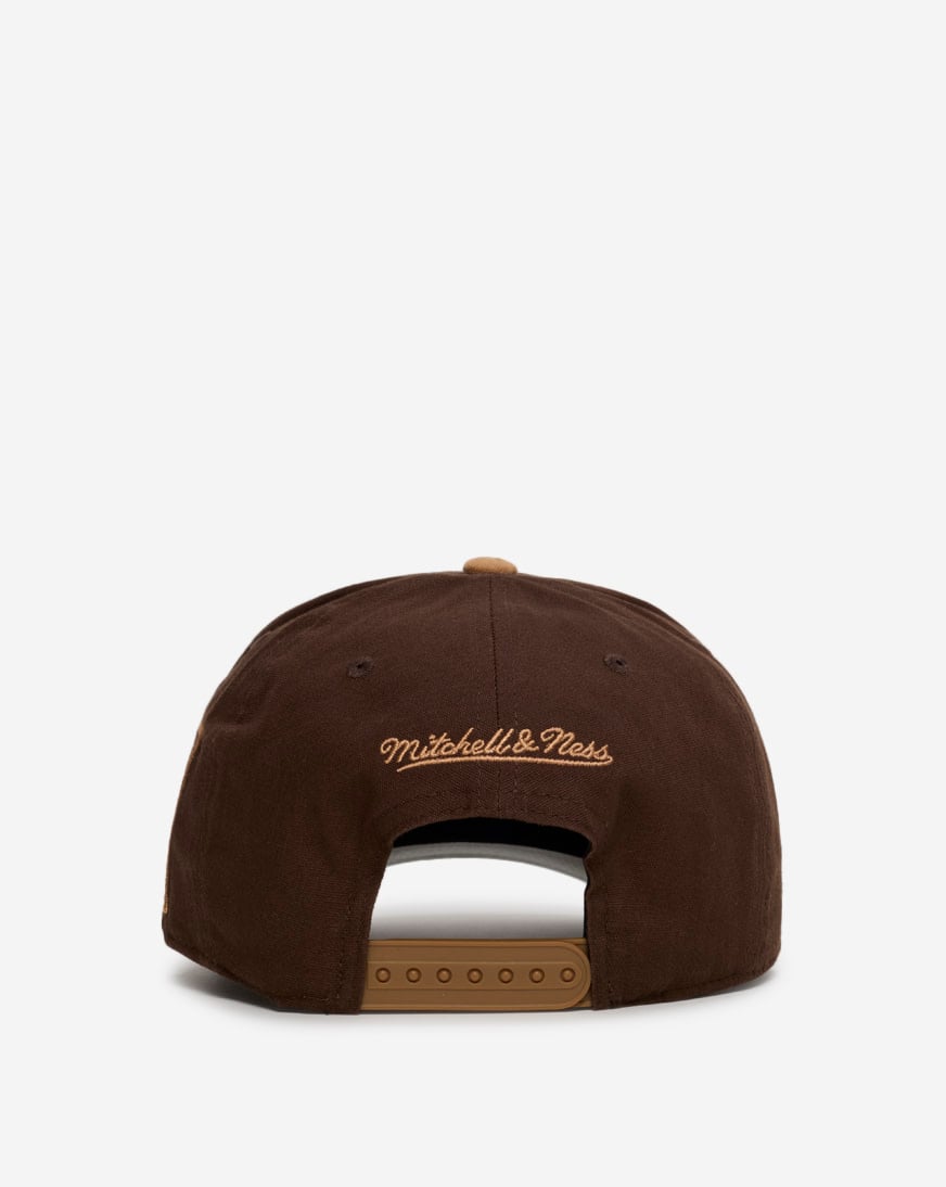 Shop Mitchell Ness Chicago White Sox Pro Pinch Lux Chain Snapback