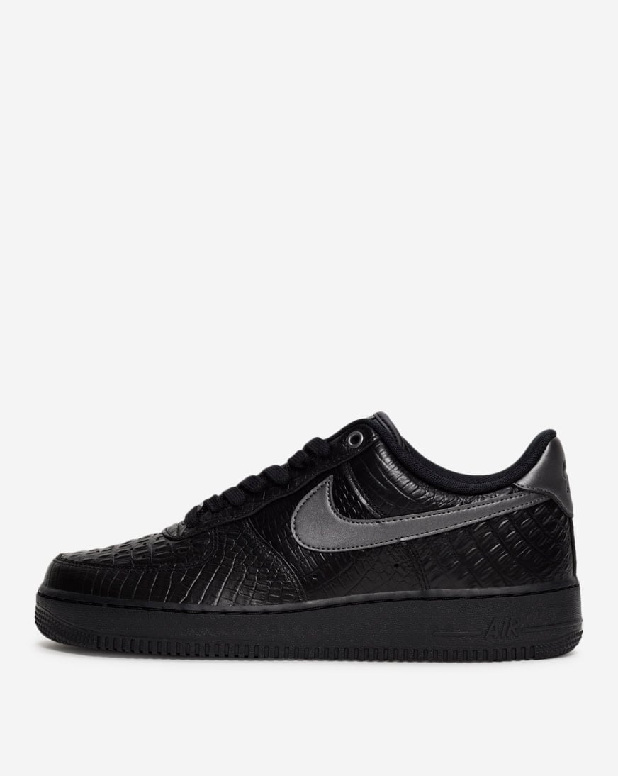 Shop Nike Air Force 1 '07 IV6306-010 black | SNIPES USA