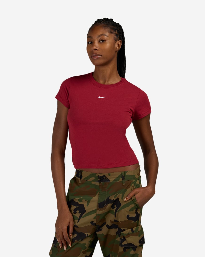 Shop Nike NSW Chill Knit T-Shirt FV5508-613 red | SNIPES USA